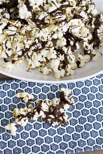 Food-American Table-Popcorn