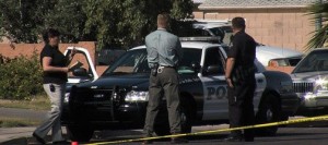 Mesa homeowner disarms, fatally shoots intruder 