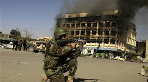 Taliban attacks paralyze Afghan capital for hours 