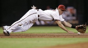 Dodgers walk home winning run for D-Backs 