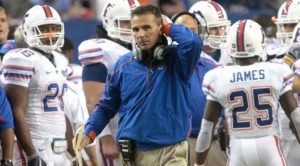Florida's Meyer resigns amid health concerns 