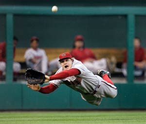 D-Backs’ hitting woes, sloppy defense allow Cards to romp 