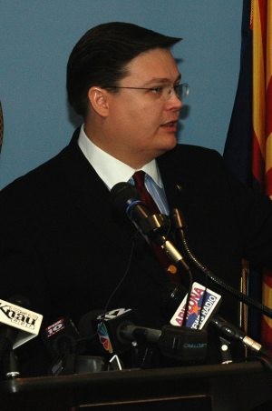 Infant son of state treasurer dies 