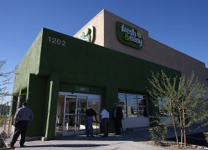 Fresh & Easy opens its doors to the Valley 
