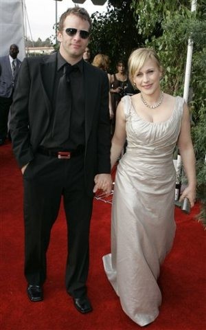 Patricia Arquette files for divorce 