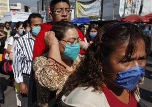 Mexico swine flu deaths spur global epidemic fears 