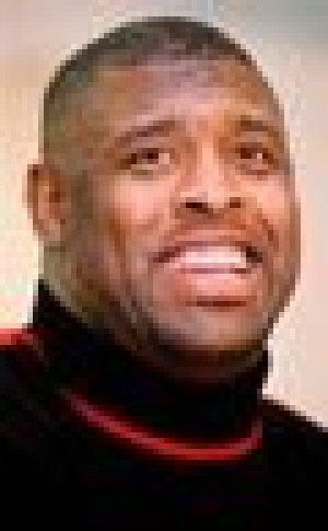 NFL great Reggie White dies at 43 