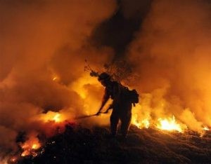 More than 30K told to flee Santa Barbara fire 