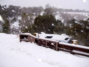 Winter weather disrupts travel in northern AZ 