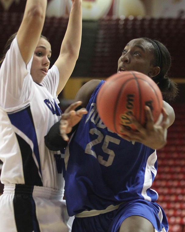 mlk.hoops.dw.01162012.004.JPG