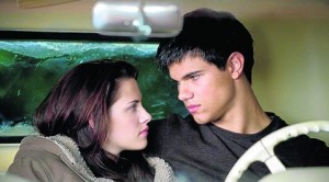 Valley teen finds rising fame in ‘New Moon’ 