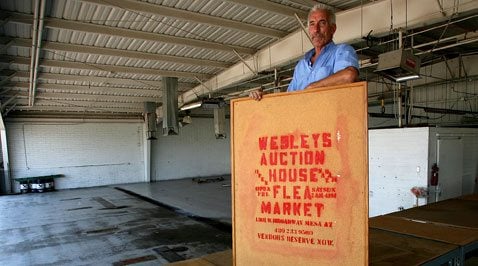 Mesa car lot reborn as flea market 