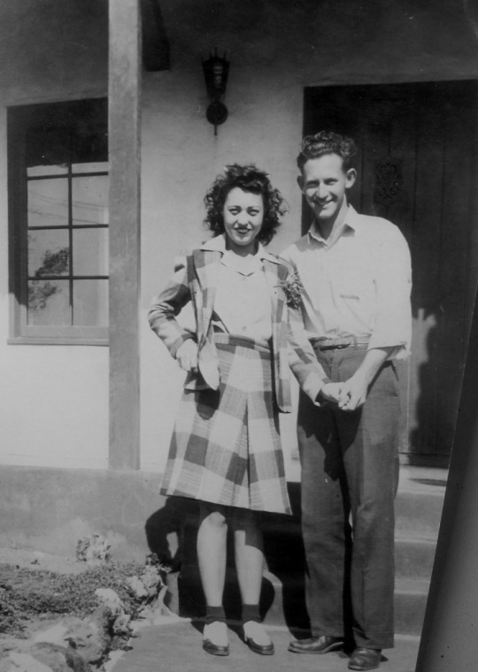Joe & Lee Kremer (1942)