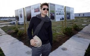 Families move into homes that Pitt built 