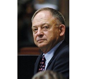 States challenge nat'l driver's license 