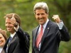 Kerry, Edwards begin first campaign swing 