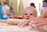E.V. Jews mark Passover with chametz, Seder rituals 