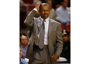 Suns replace coach Frank Johnson with D'Antoni 