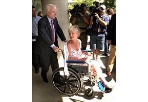 Wife of Sen. McCain leaves hospital after stroke 