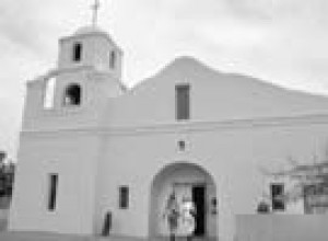 History infuses restored Scottsdale adobe mission 