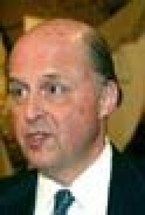 04/19 - Bush names Negroponte Iraq ambassador 