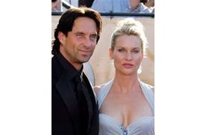 Nicollette Sheridan splits with fiance 