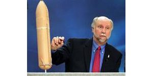 Shuttle program finds cracks in tank foam 