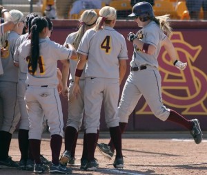 ASU bats awaken in rout of Hawaii 
