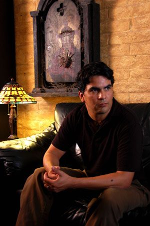 Diaz’s paintings point at visceral heart of religion 