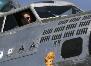 Air show brings B-17 to Chandler airport 