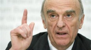 Switzerland breaks with tradition on tax evasion 