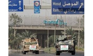 Iraqi parliament delays constitution vote 