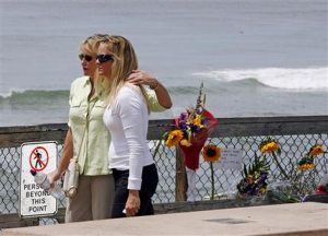 Californians head to the coast but keep eye out for sharks 