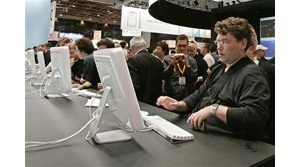 Apple's new IMac displays minimalism 