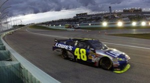 Johnson wins 4th straight NASCAR championship 