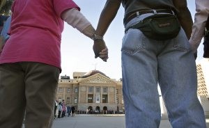 'Arizona Embrace' gives Capitol a group hug 