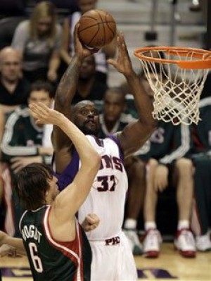 O’Neal scores 35 points in victory over Milwaukee 