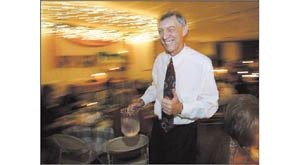 Men of Tempe church serve dinner and warm holiday light to women members 