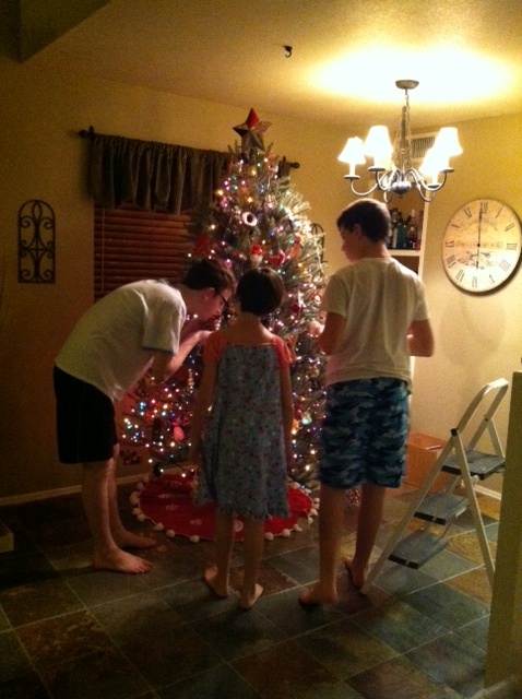 Siroky kids decorate Christmas tree