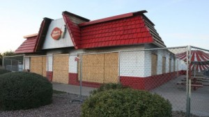 Burned Dairy Queen slows Mesa strip mall’s trade 