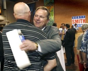 Political newcomer Smith elected Mesa mayor 