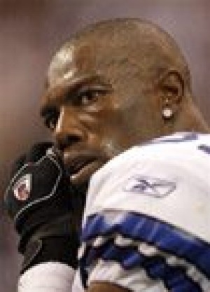 Cowboys' Owens denies suicide attempt 