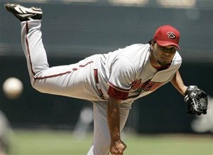 Padres cool off Diamondbacks 