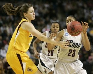 UConn rolls by ASU, into women's Final Four 