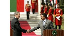 U.S., Pakistan recommit to war on terror 