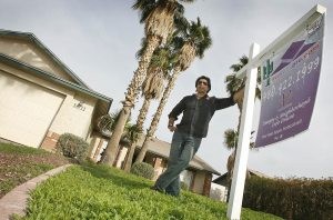 New rules favor flipping to move foreclosures 