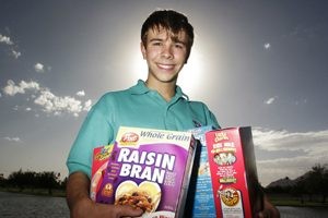 Saguaro student thrives on community service 