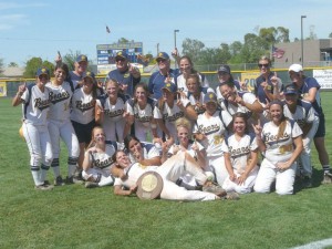 afn.052512.sp.softball1.jpg