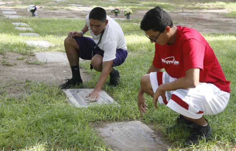 Mesa high football player honor Zedo Ishikawa