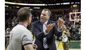 Suns lose but clinch Pacific Division title 